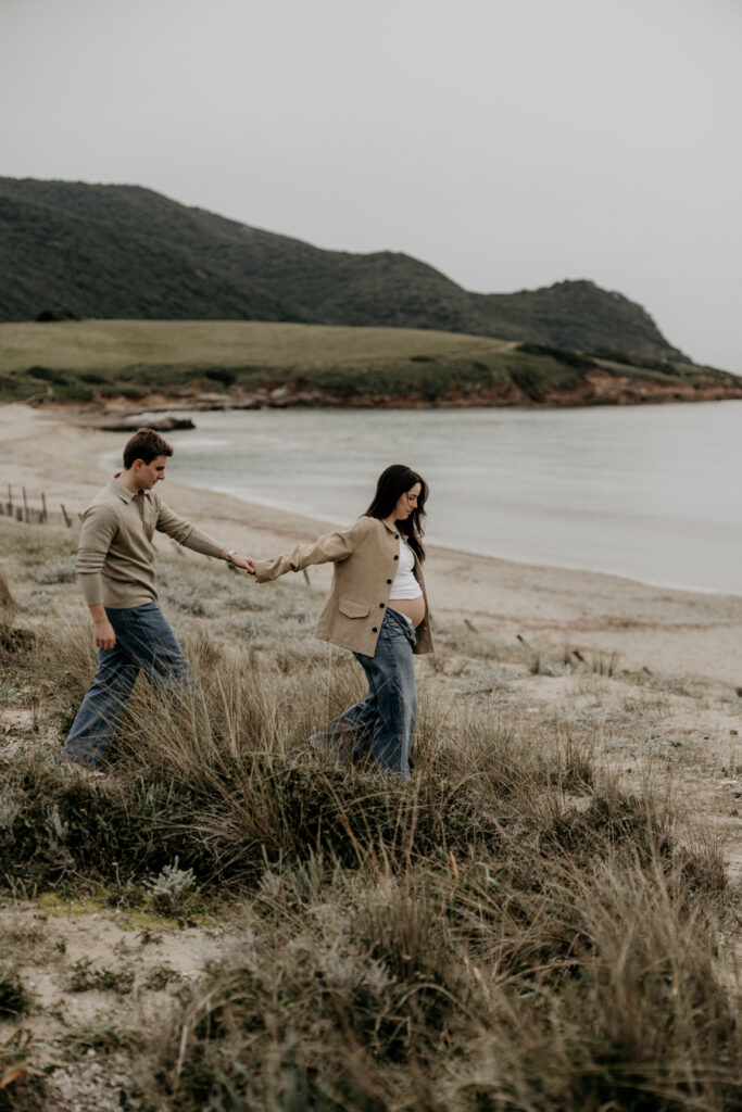 shooting grossesse plage ajaccio